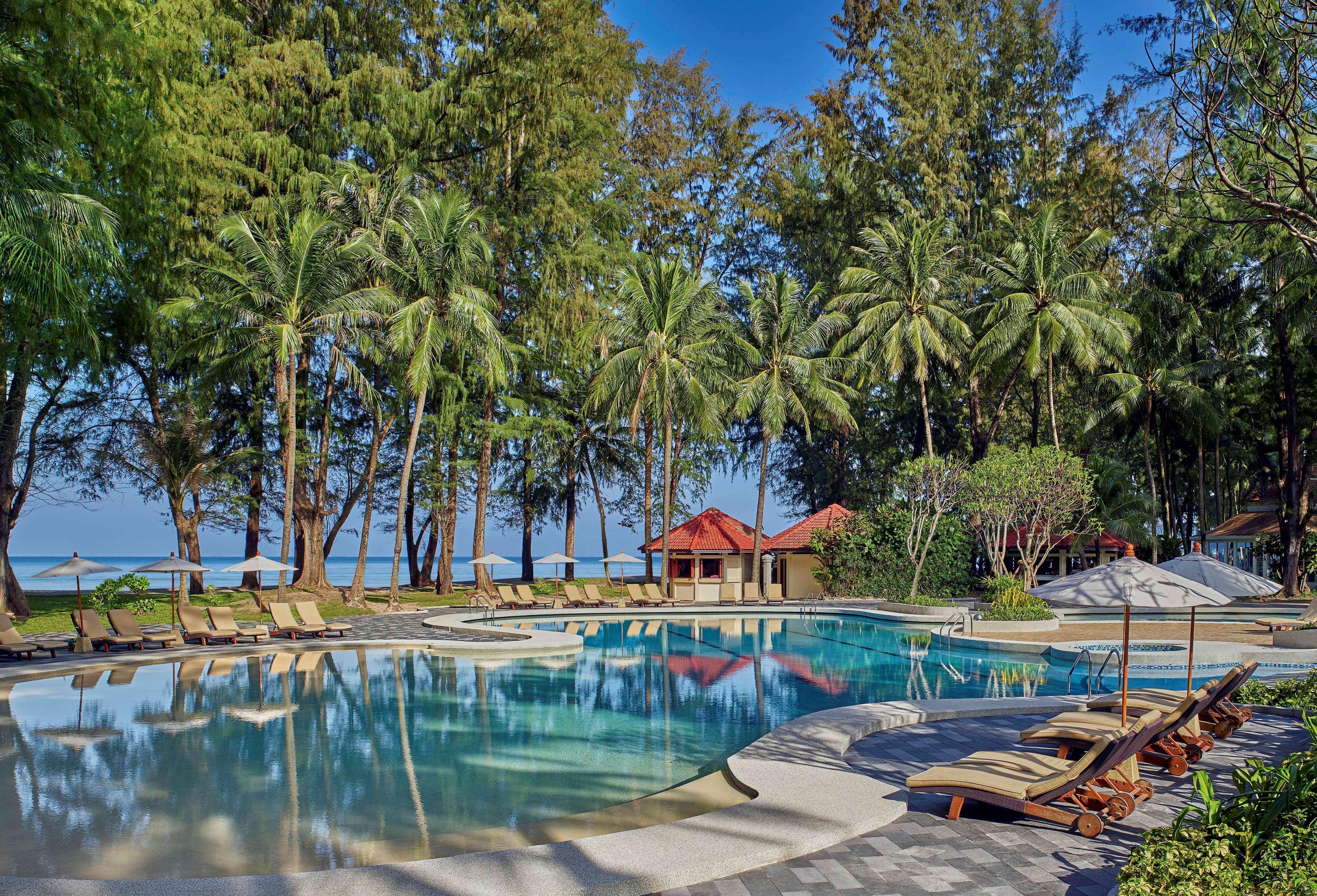 Dusit Thani Laguna Phuket Bãi biển Bang Tao Ngoại thất bức ảnh The swimming pool at the resort