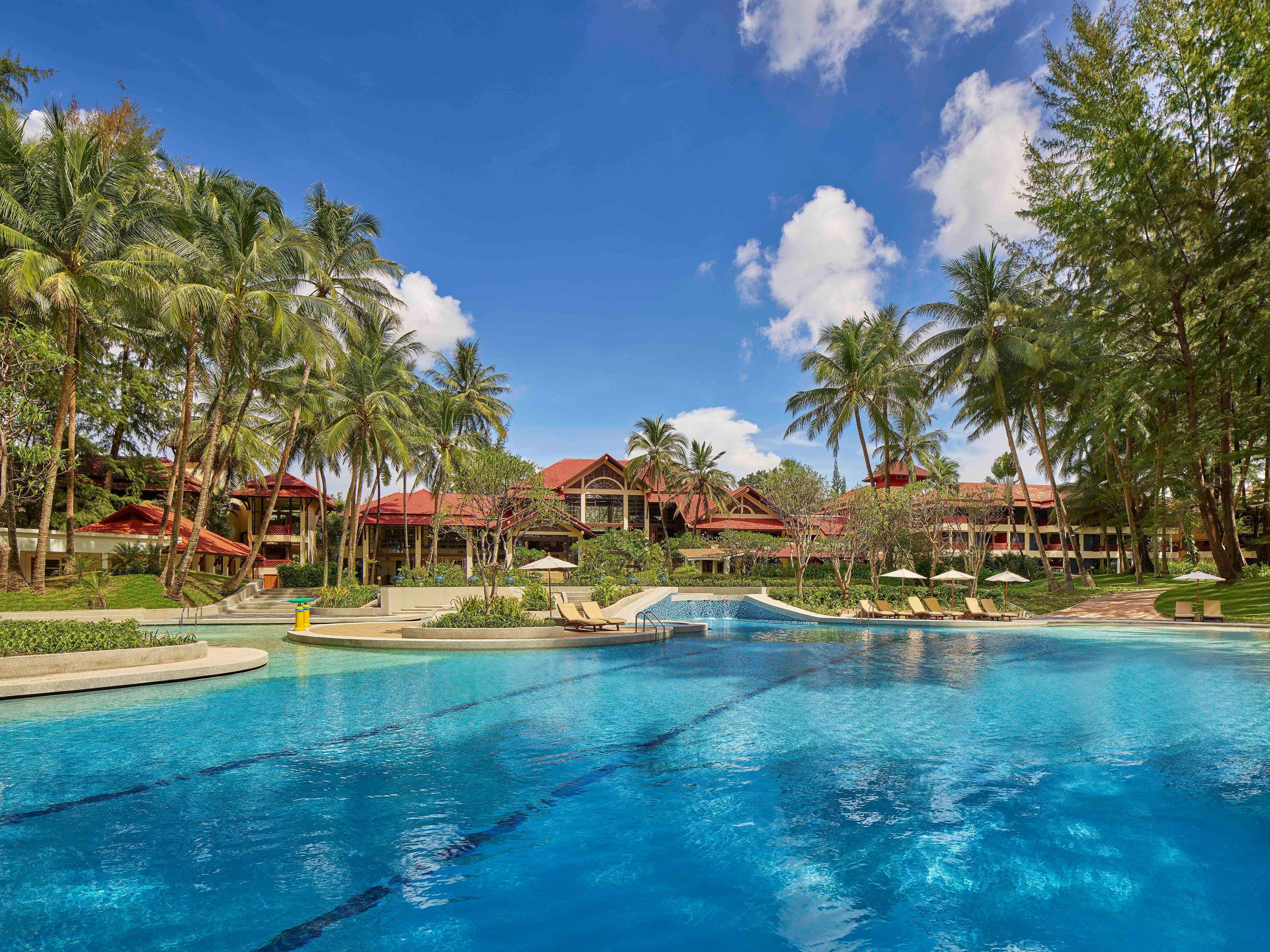 Dusit Thani Laguna Phuket Bãi biển Bang Tao Ngoại thất bức ảnh The pool at the Langkawi Hilton